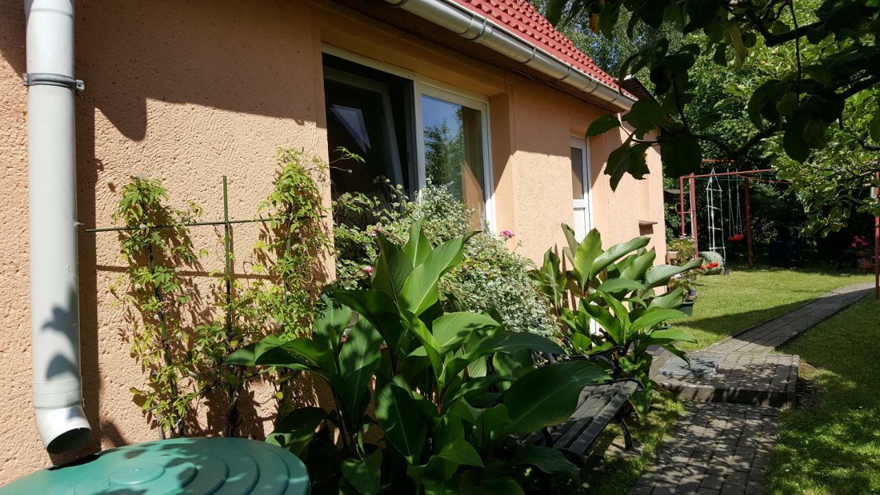 Uns Luett Hus Villa Krakow am See Exterior foto